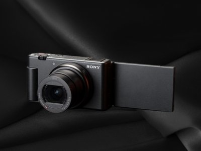 Discover the best vlogging cameras of 2024 for crisp video quality, smooth stabilization, and versatile features perfect for YouTubers and content creators.